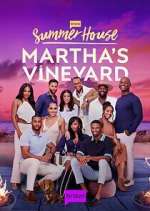 Summer House: Martha&#39;s Vineyard